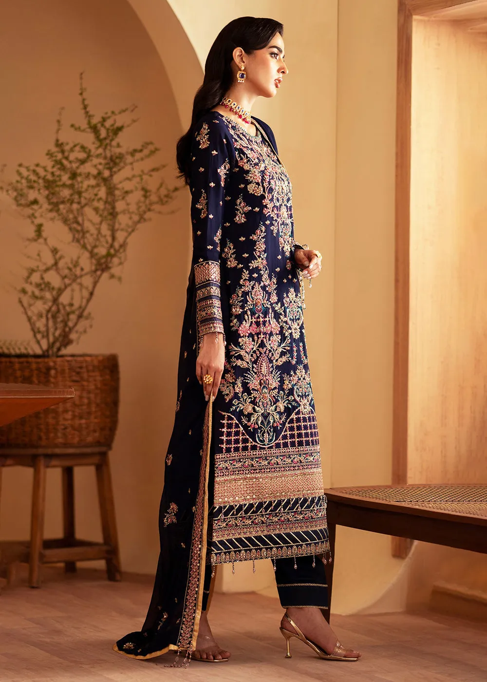 Romansiyyah Luxury Formals '24 by Emaan Adeel | NAGEENA